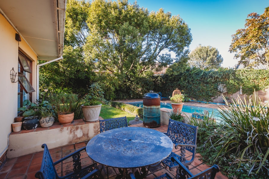 5 Bedroom Property for Sale in Bodorp Western Cape